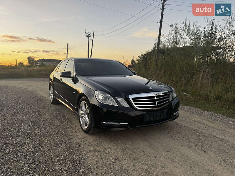 Mercedes-Benz E-Class 2011
