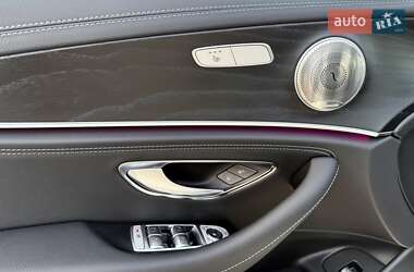 Седан Mercedes-Benz E-Class 2022 в 