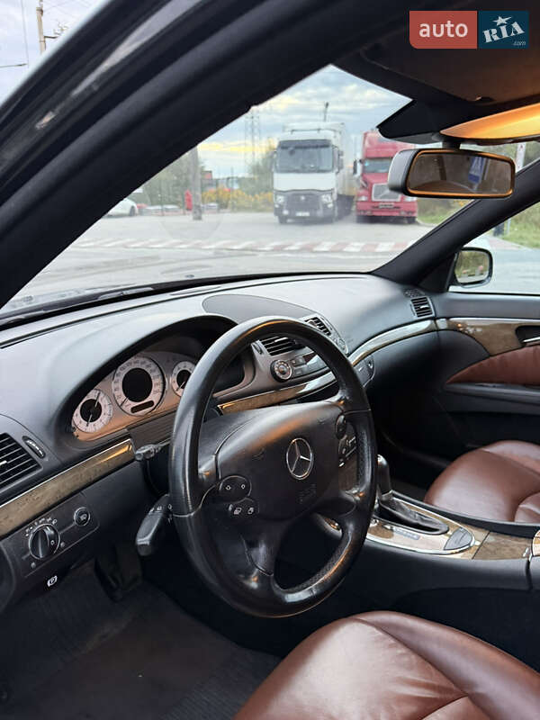 Седан Mercedes-Benz E-Class 2007 в Ворзеле