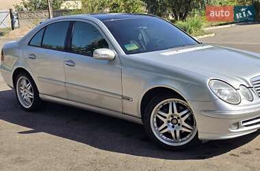 Седан Mercedes-Benz E-Class 2002 в 