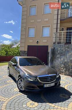 Седан Mercedes-Benz E-Class 2013 в Черновцах
