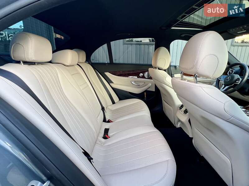 Седан Mercedes-Benz E-Class 2019 в Киеве