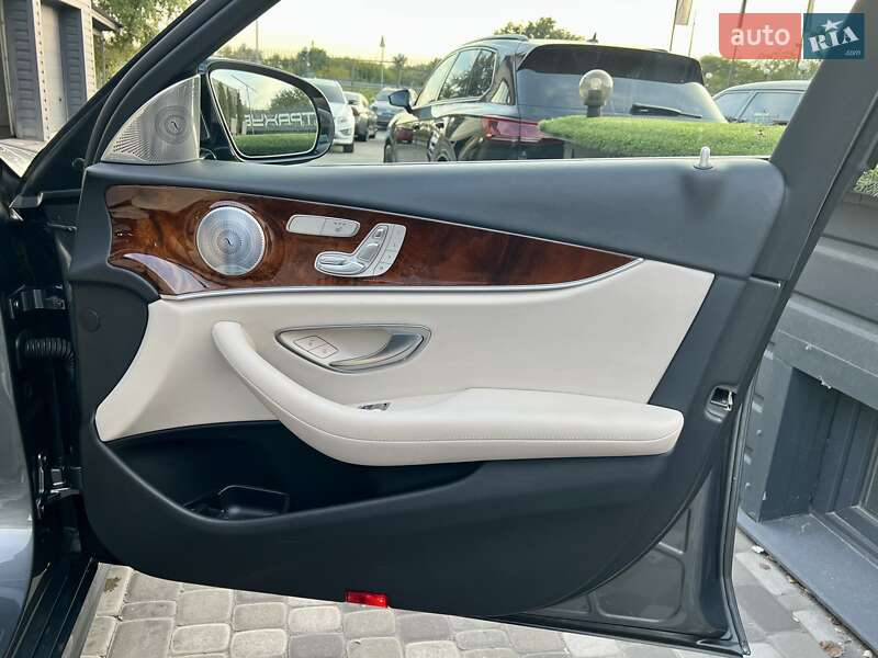 Седан Mercedes-Benz E-Class 2019 в Киеве