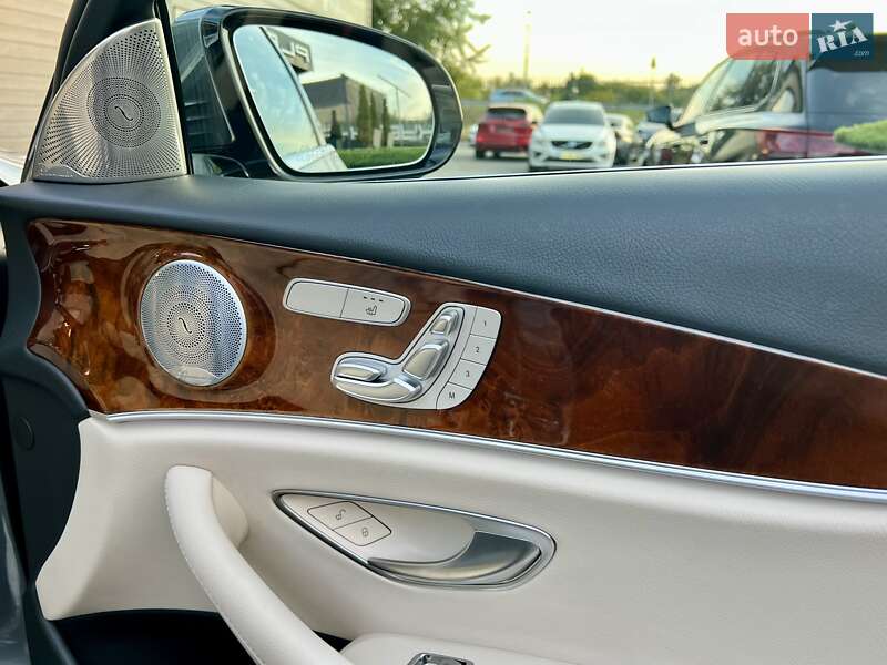 Седан Mercedes-Benz E-Class 2019 в Киеве