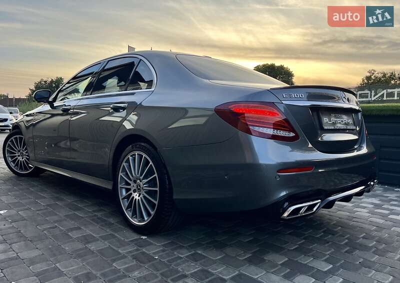 Седан Mercedes-Benz E-Class 2019 в Киеве