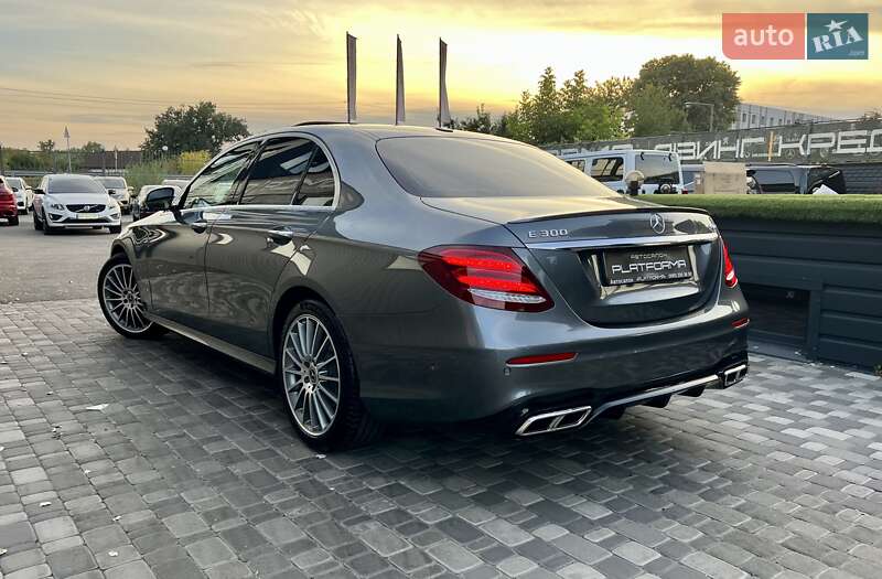 Седан Mercedes-Benz E-Class 2019 в Киеве