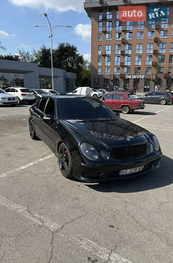 Седан Mercedes-Benz E-Class 2002 в 