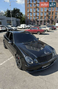 Седан Mercedes-Benz E-Class 2002 в 