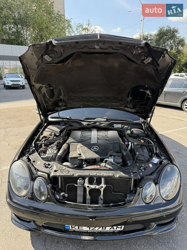 Седан Mercedes-Benz E-Class 2002 в Днепре