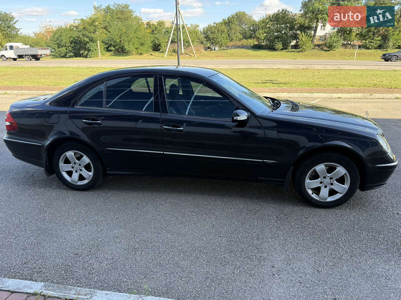 Седан Mercedes-Benz E-Class 2004 в Білій Церкві
