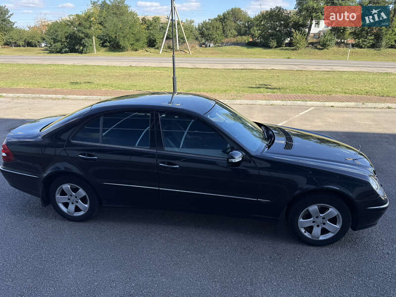 Седан Mercedes-Benz E-Class 2004 в Білій Церкві