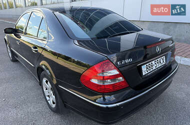Седан Mercedes-Benz E-Class 2004 в 