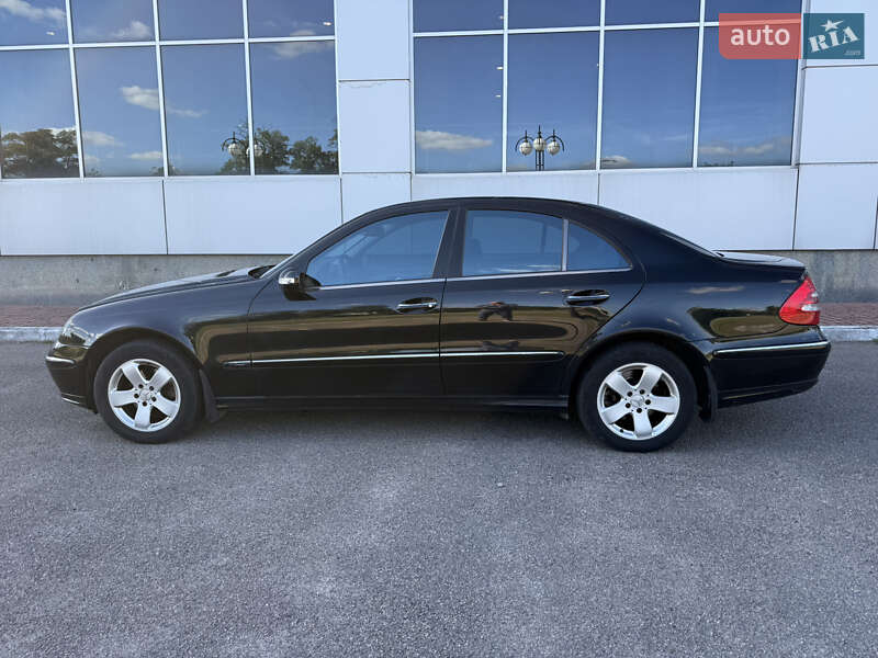 Седан Mercedes-Benz E-Class 2004 в Білій Церкві