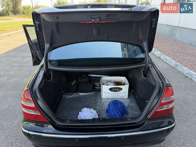 Седан Mercedes-Benz E-Class 2004 в Білій Церкві