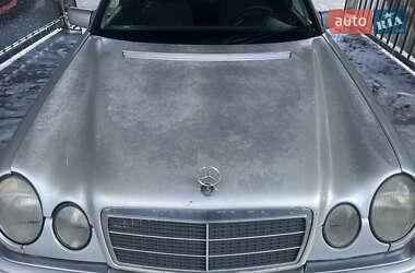 Седан Mercedes-Benz E-Class 1999 в 
