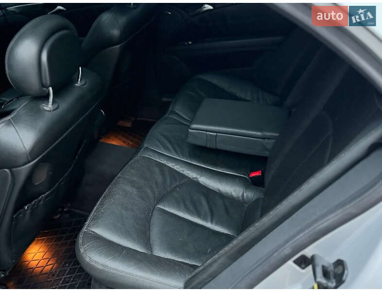 Седан Mercedes-Benz E-Class 2003 в Запорожье