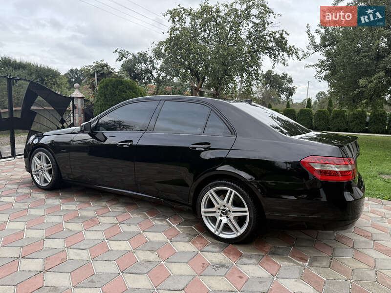 Седан Mercedes-Benz E-Class 2009 в Коломые