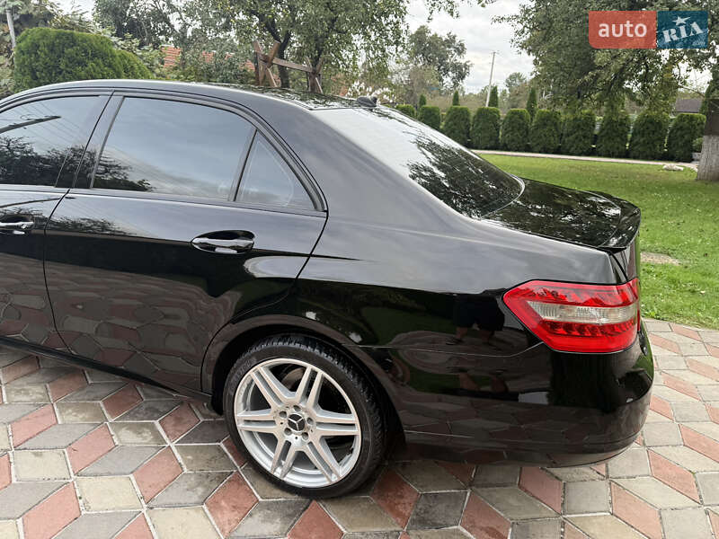 Седан Mercedes-Benz E-Class 2009 в Коломые