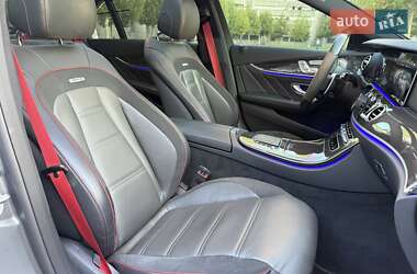 Седан Mercedes-Benz E-Class 2022 в 