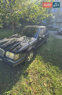 Седан Mercedes-Benz E-Class 1995 в 