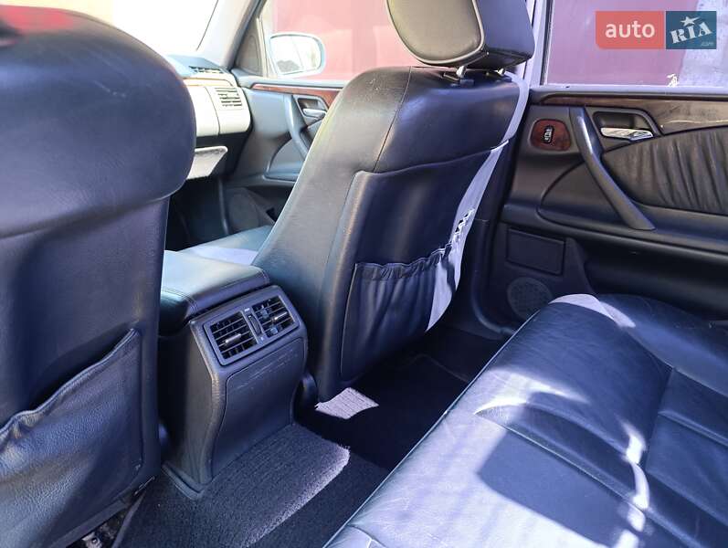 Седан Mercedes-Benz E-Class 1999 в Кривому Розі