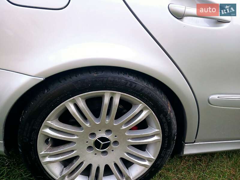Седан Mercedes-Benz E-Class 2008 в Львове