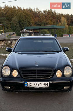 Седан Mercedes-Benz E-Class 2000 в 