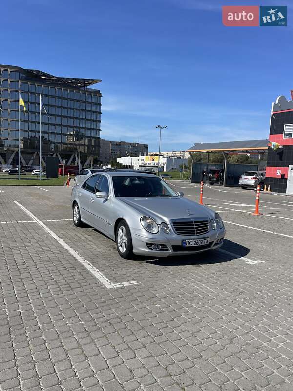 Седан Mercedes-Benz E-Class 2006 в 