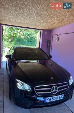 Седан Mercedes-Benz E-Class 2017 в 