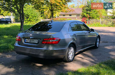 Седан Mercedes-Benz E-Class 2012 в 