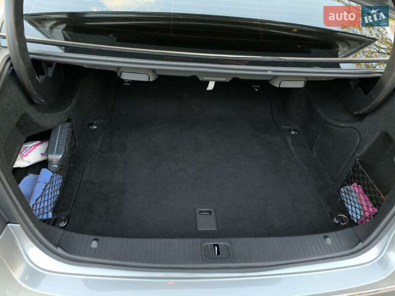 Седан Mercedes-Benz E-Class 2012 в Калуше