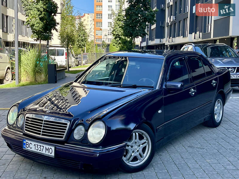 Седан Mercedes-Benz E-Class 1997 в Ивано-Франковске