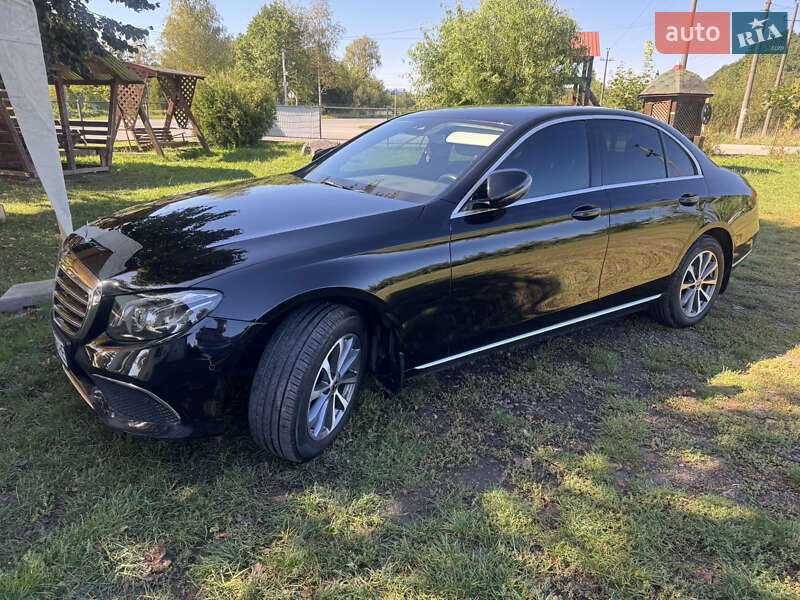 Седан Mercedes-Benz E-Class 2017 в Ивано-Франковске