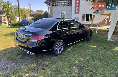 Седан Mercedes-Benz E-Class 2017 в 