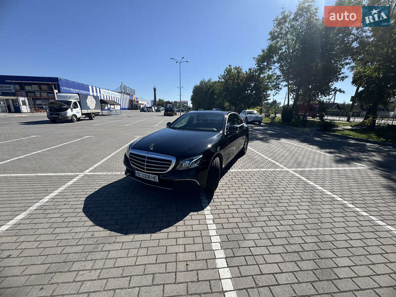 Седан Mercedes-Benz E-Class 2017 в Ивано-Франковске