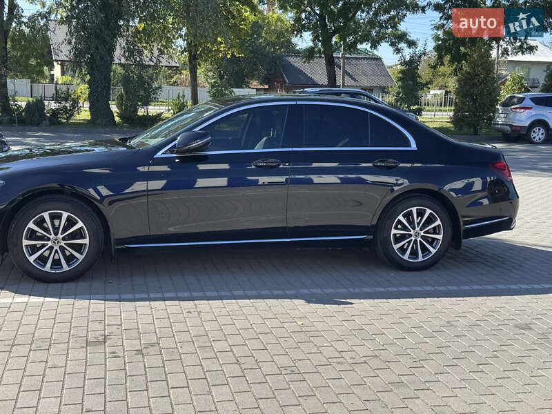 Седан Mercedes-Benz E-Class 2017 в Ивано-Франковске
