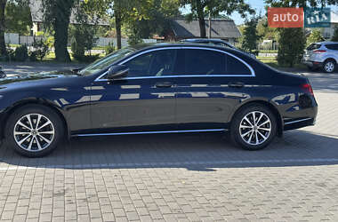 Седан Mercedes-Benz E-Class 2017 в 