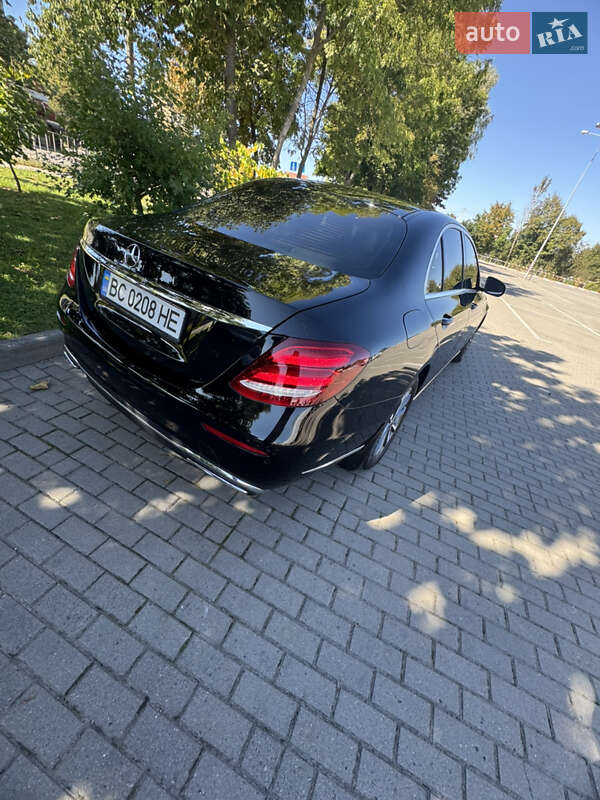 Седан Mercedes-Benz E-Class 2017 в Ивано-Франковске
