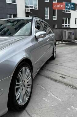 Универсал Mercedes-Benz E-Class 2005 в 