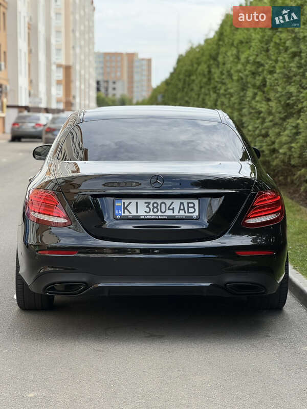 Седан Mercedes-Benz E-Class 2017 в Киеве