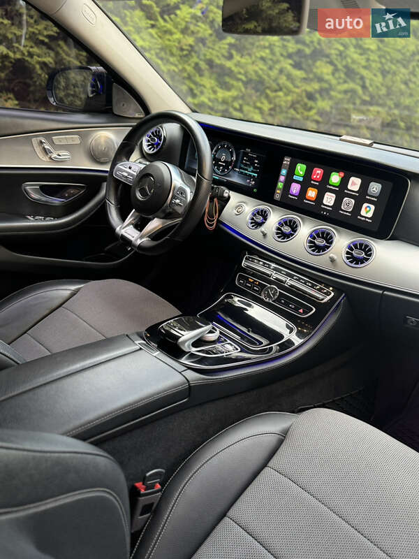 Седан Mercedes-Benz E-Class 2017 в Киеве