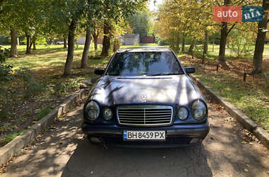 Седан Mercedes-Benz E-Class 1996 в Кривом Роге