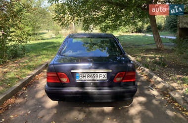 Седан Mercedes-Benz E-Class 1996 в 