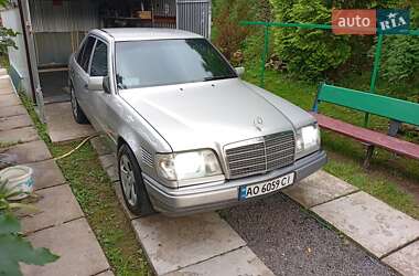 Седан Mercedes-Benz E-Class 1995 в Самборе