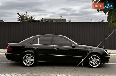 Седан Mercedes-Benz E-Class 2003 в 