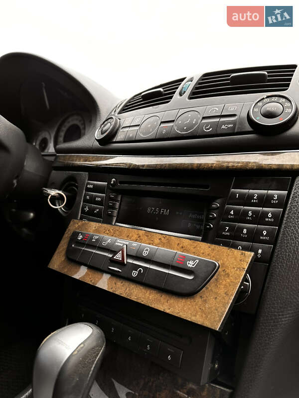 Седан Mercedes-Benz E-Class 2003 в Дубно фото 33 Седан Mercedes-Benz E-Class 2003 в Дубно
