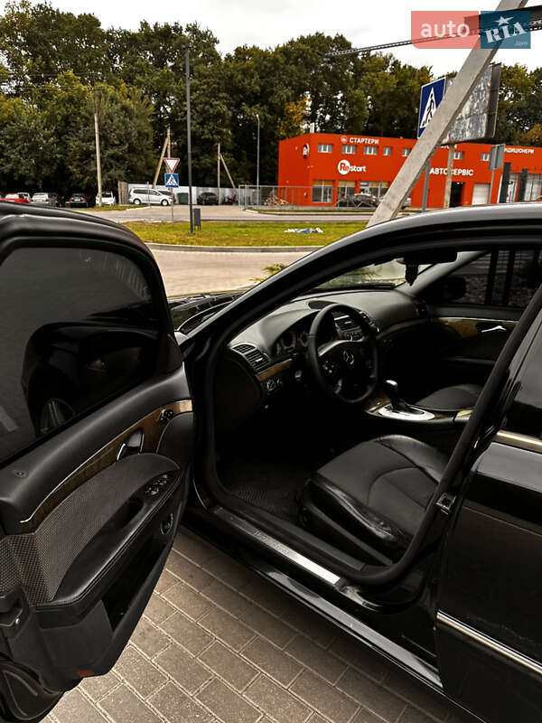 Седан Mercedes-Benz E-Class 2003 в Дубно фото 40 Седан Mercedes-Benz E-Class 2003 в Дубно
