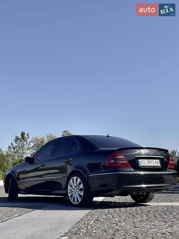 Седан Mercedes-Benz E-Class 2003 в Днепре