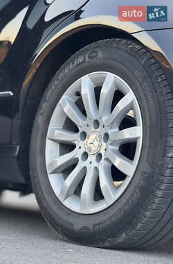 Седан Mercedes-Benz E-Class 2011 в 