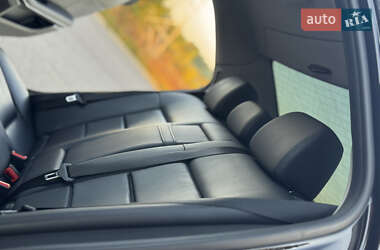 Седан Mercedes-Benz E-Class 2011 в 